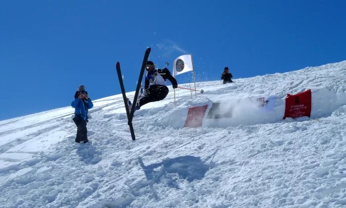 Afghan skiers hit slopes as winter sport gains ground
