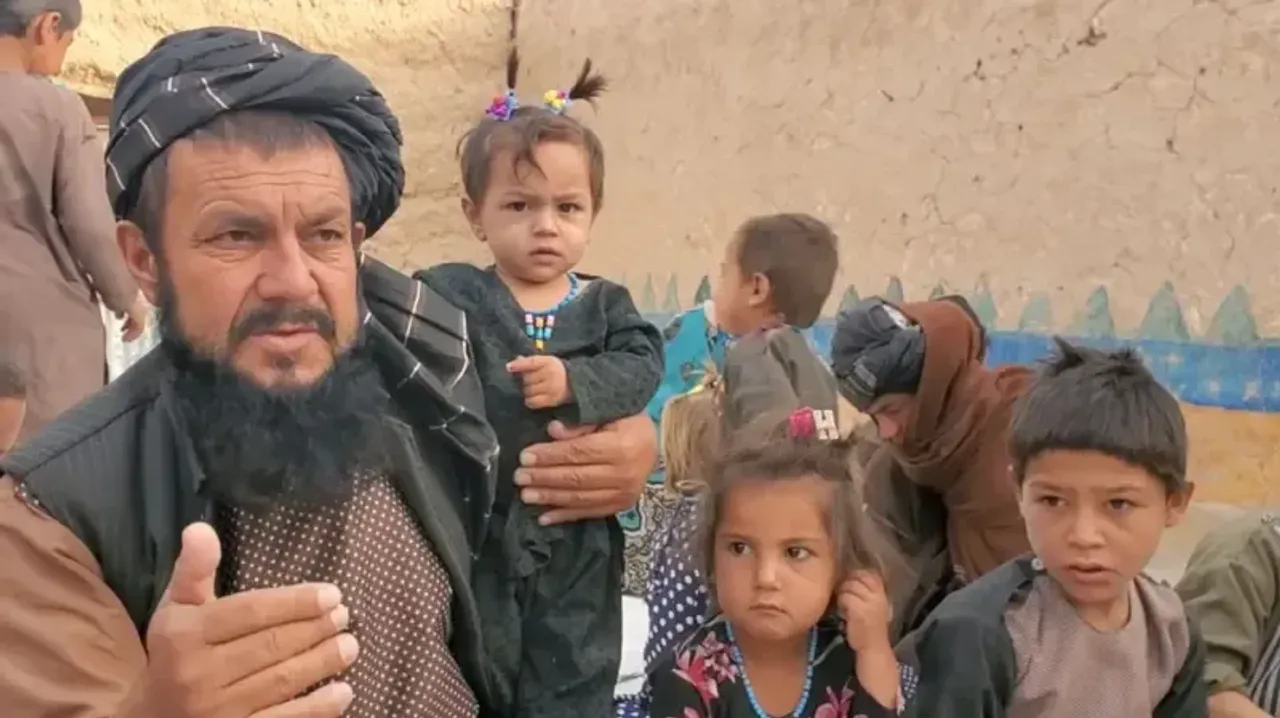 Father with 58 children in Afghanistan struggles to feed his family