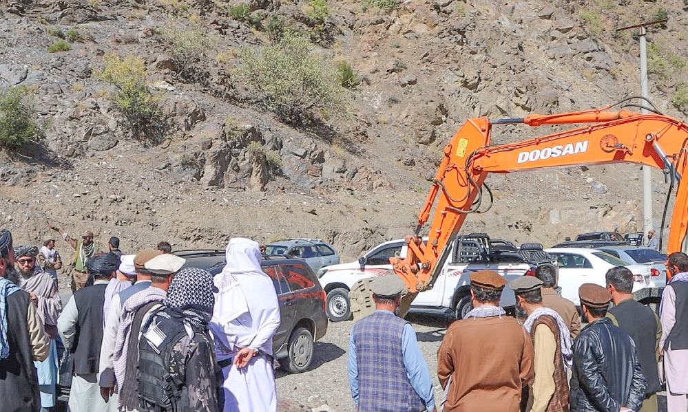 IEA launches 40 million afghani road rehabilitation project in Panjshir